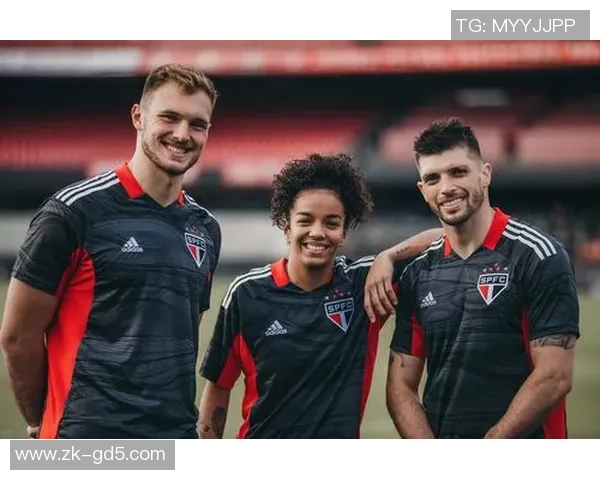 克鲁塞罗与圣保罗激战正酣谁能在这场对决中笑到最后 克鲁塞罗与圣保罗激战正酣谁能在这场对决中笑到最后