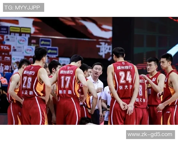 广东队与佛山队2013年CBA对决回顾与精彩瞬间分析 广东队与佛山队2013年CBA对决回顾与精彩瞬间分析