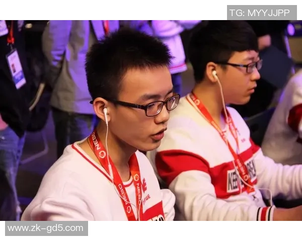 周伟专访：从职业选手到电竞评论员的英雄联盟成长之路