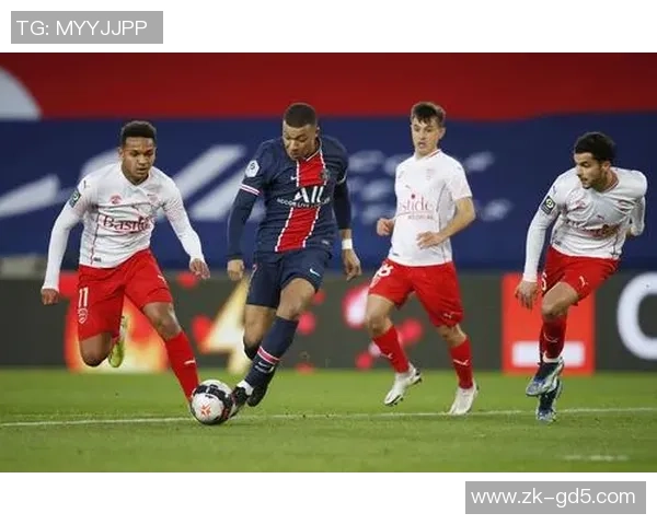 巴黎日耳曼主场迎战尼姆争夺法甲积分榜关键胜利